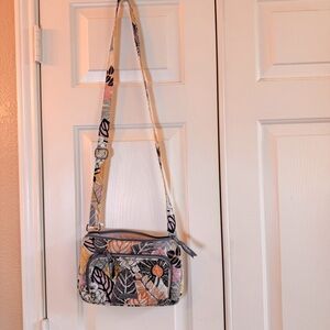 VERA BRADLEY Lead/Floral CROSS BODY with Matching Wallet.